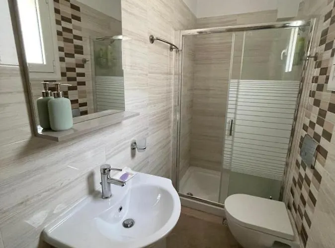 Natalia וילה טולון